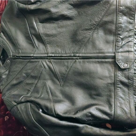 Men's Black Leather Jacket - Picture 10 of 16